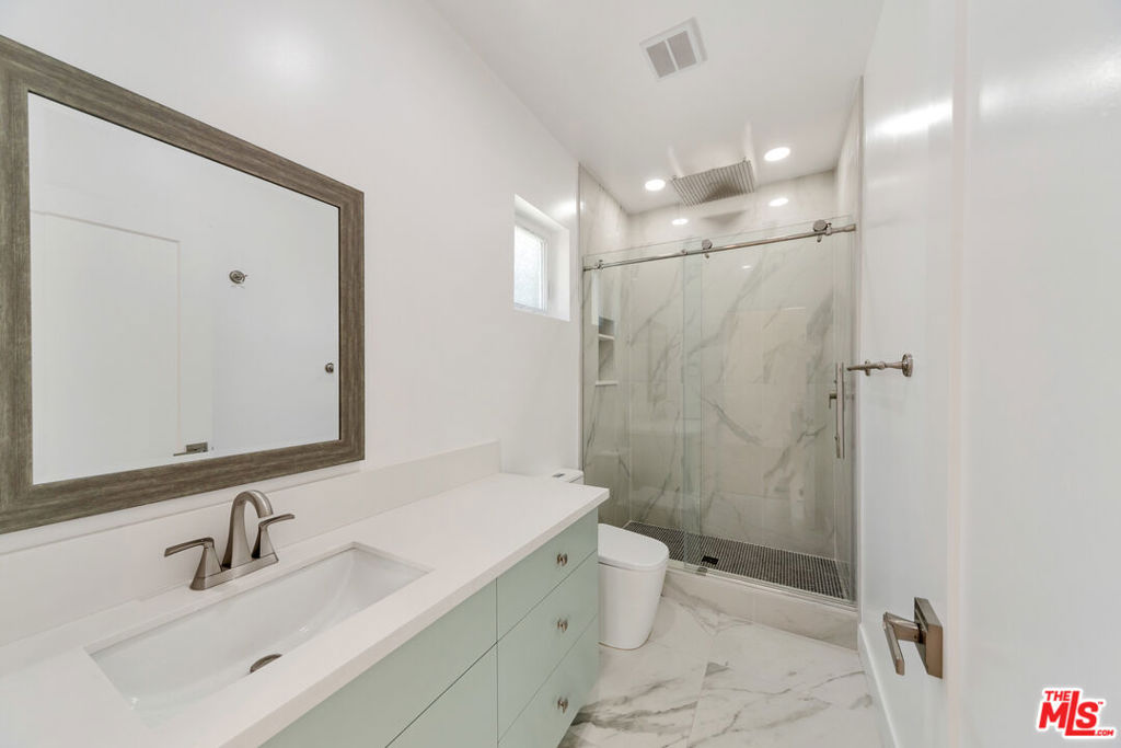 3045 Wellington Road Property Photo 11