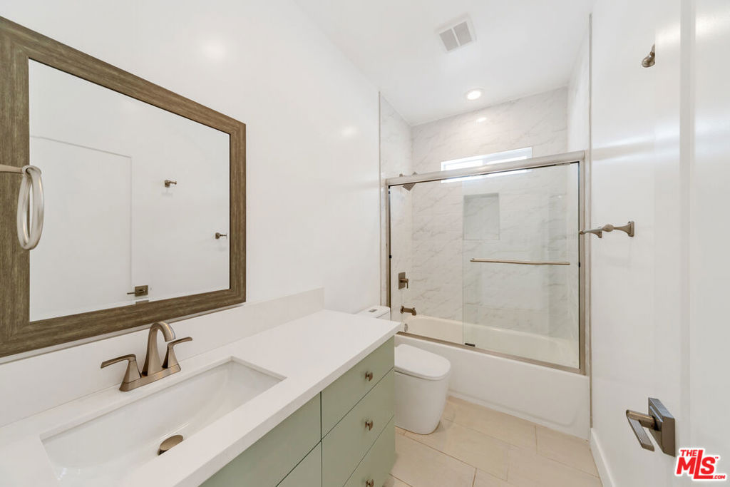 3045 Wellington Road Property Photo 29