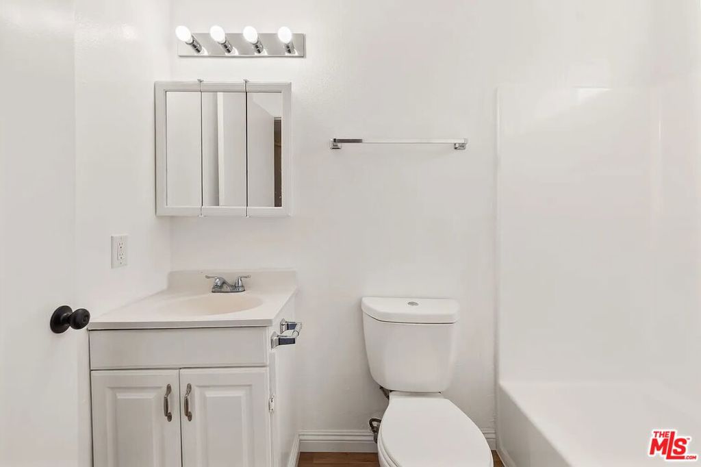 13266 Foothill Boulevard Property Photo 3