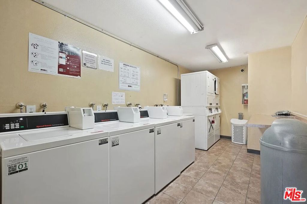 13266 Foothill Boulevard Property Photo 10