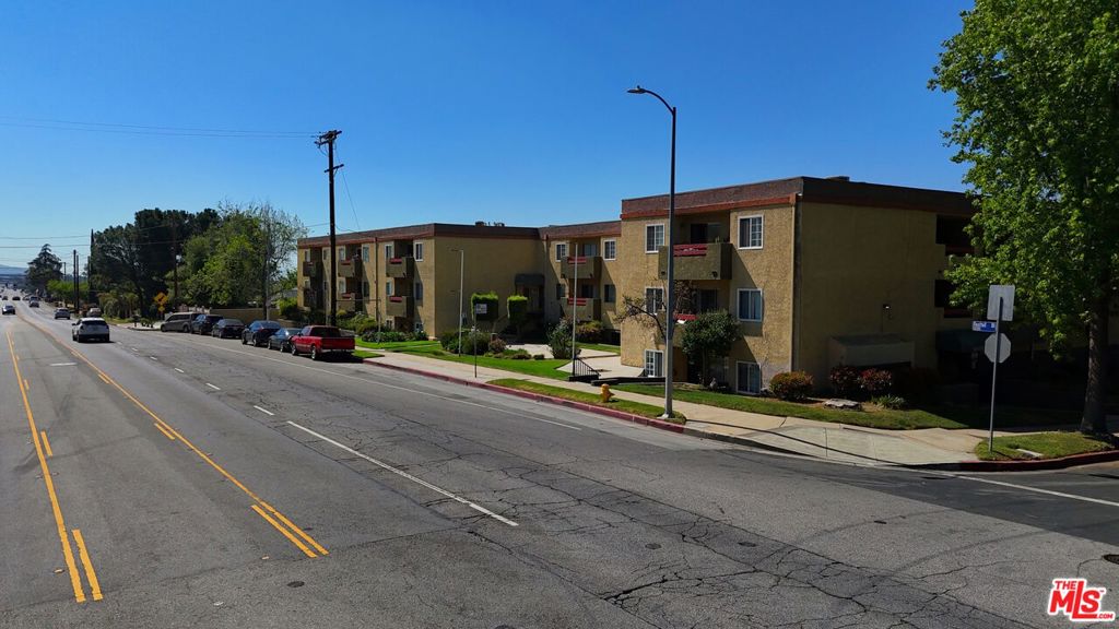 13266 Foothill Boulevard Property Photo 13