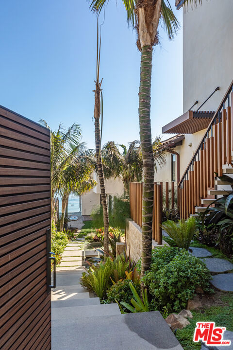 27308 Pacific Coast Highway Property Photo 4