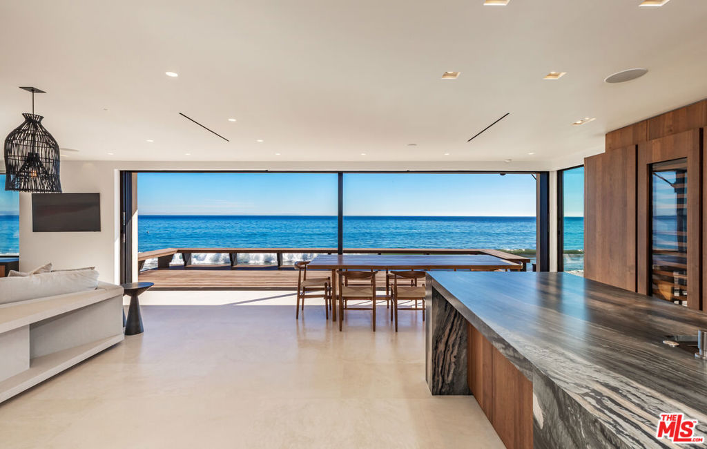 27308 Pacific Coast Highway Property Photo 12