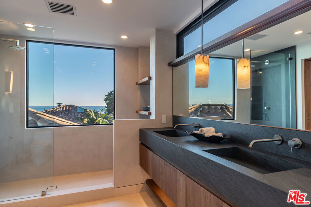 27308 Pacific Coast Highway Property Photo 40