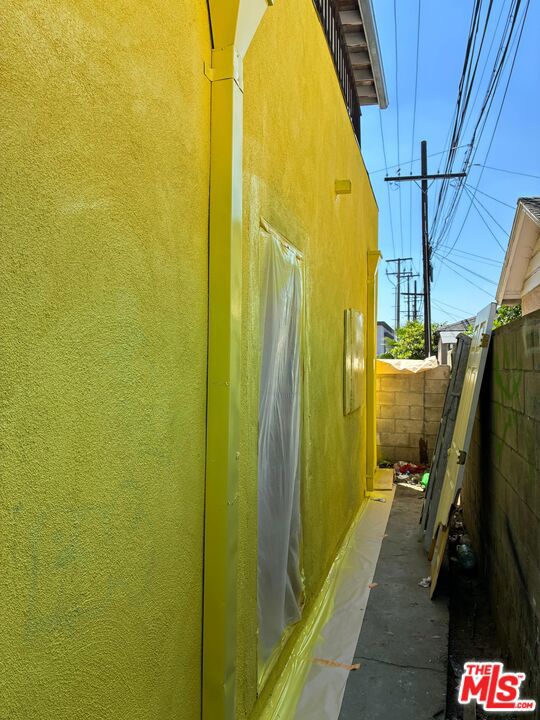 10111 Long Beach Boulevard Property Photo 5