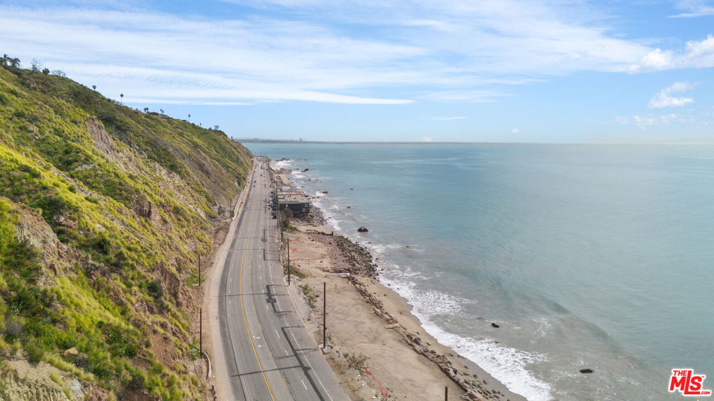 20604 Pacific Coast Highway Property Photo 6