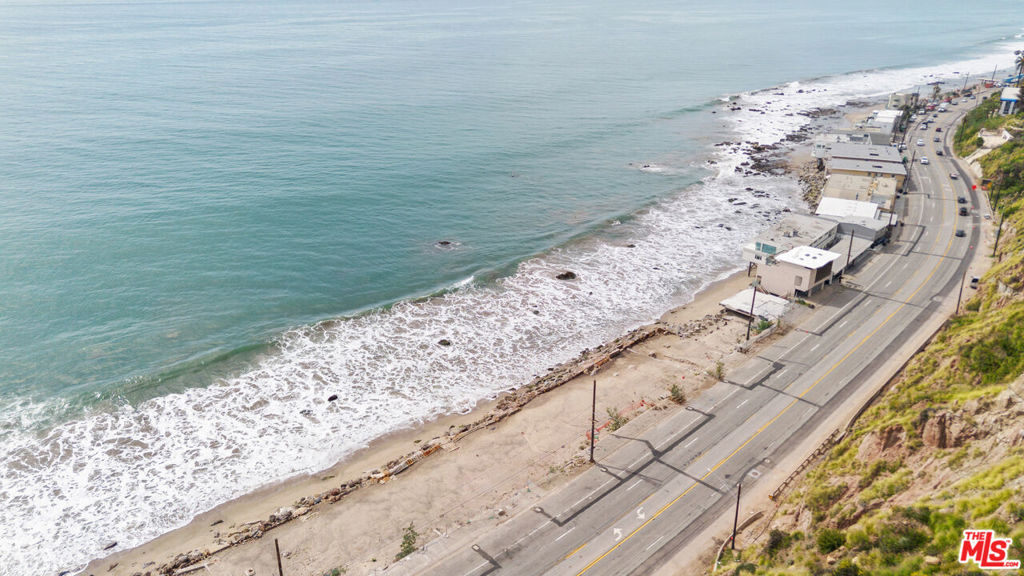 20604 Pacific Coast Highway Property Photo 8