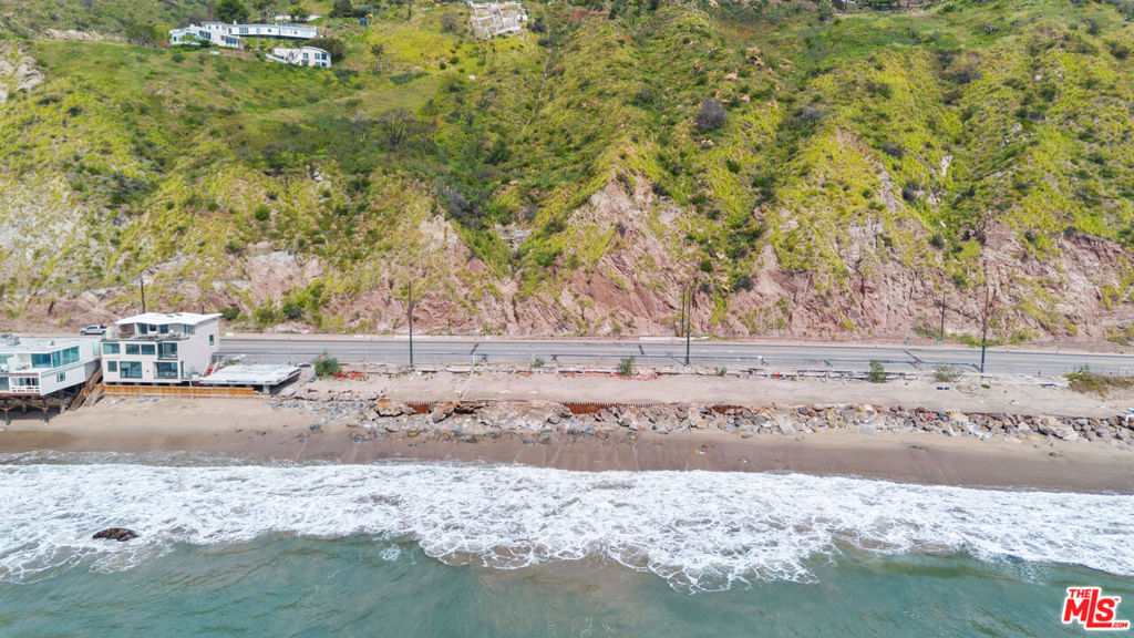 20604 Pacific Coast Highway Property Photo 15