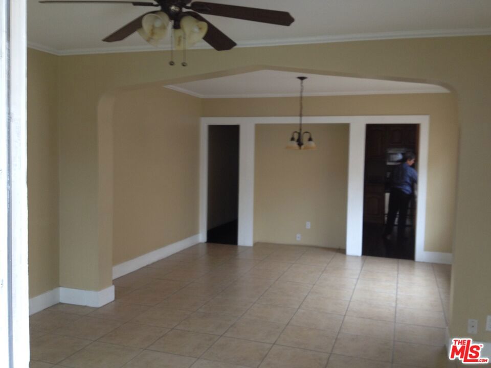 6910 Stafford Avenue Property Photo 10