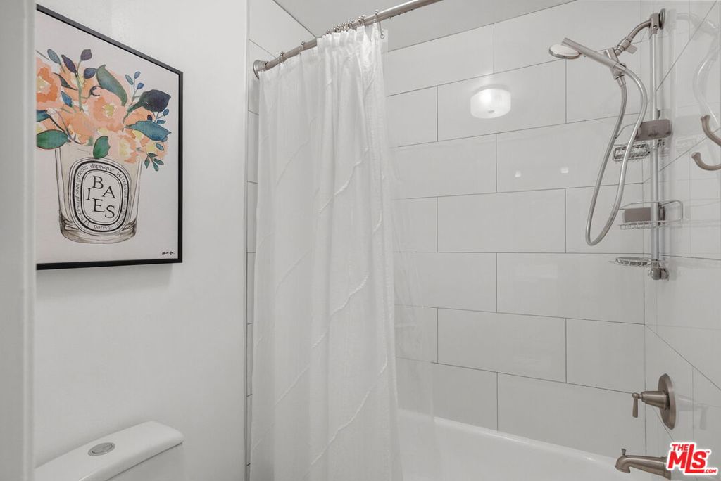 1940 N Highland Avenue 21 Property Photo 15