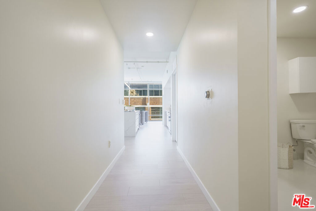 1100 S Hope Street 716 Property Photo 13