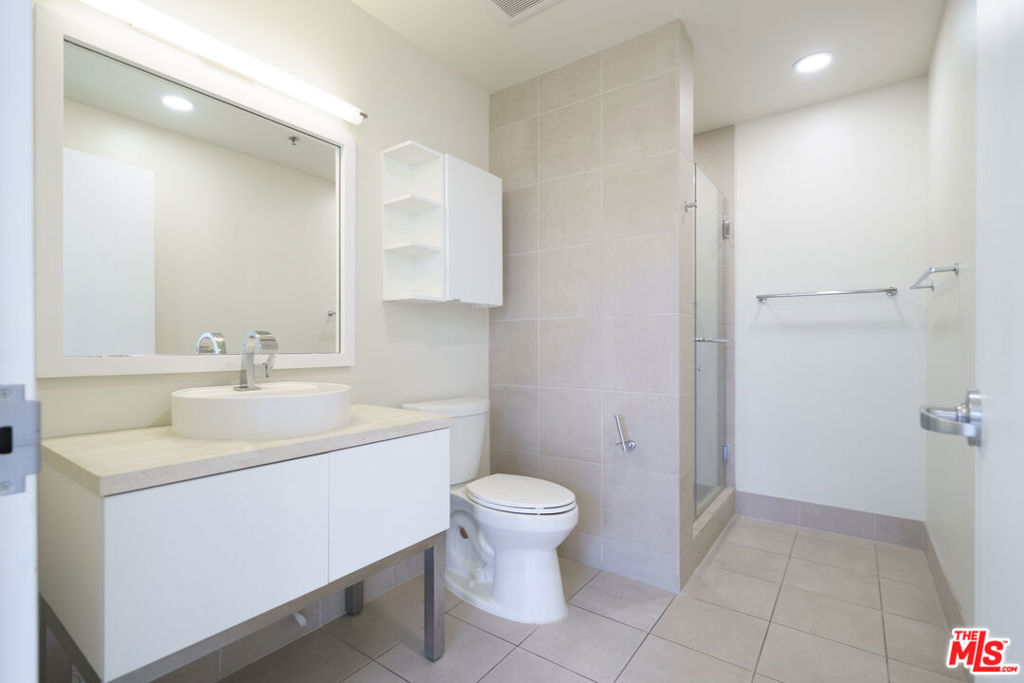 1100 S Hope Street 716 Property Photo 22