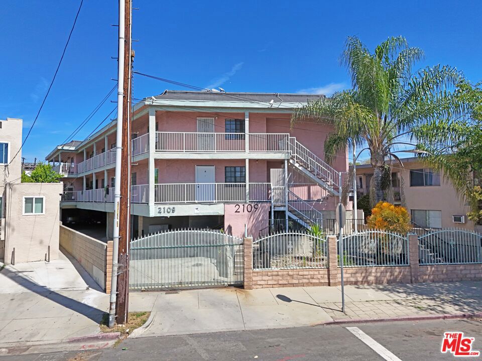 2109 Manitou Avenue Property Photo 1