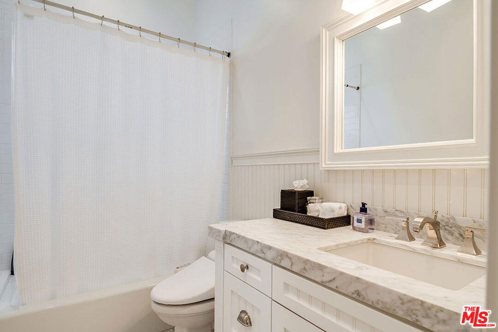 10161 Valley Spring Lane Property Photo 38