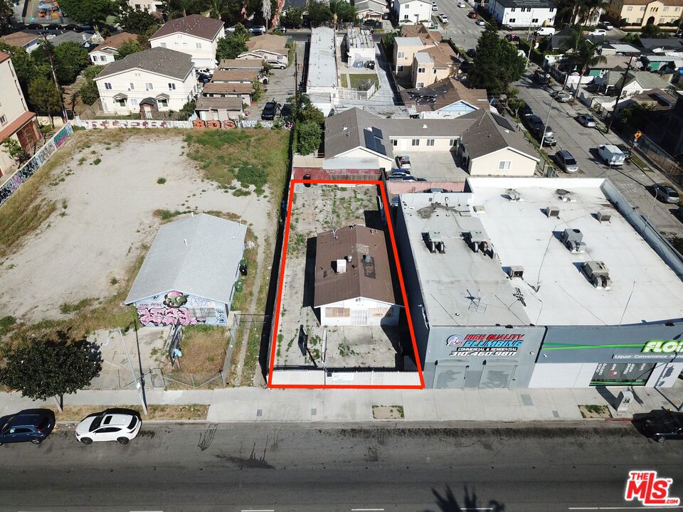 6216 Crenshaw Boulevard Property Photo 2