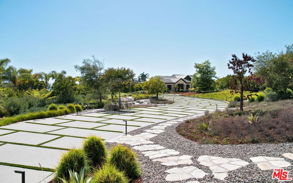 5819 Filaree Property Photo 6