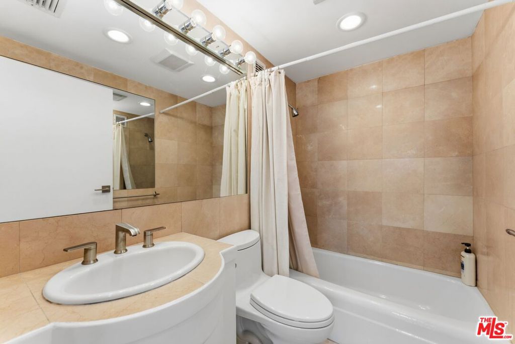 1155 N La Cienega Boulevard Ph1 Property Photo 17