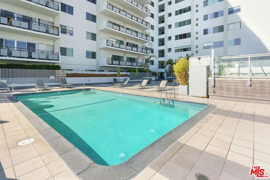 1155 N La Cienega Boulevard Ph1 Property Photo 18