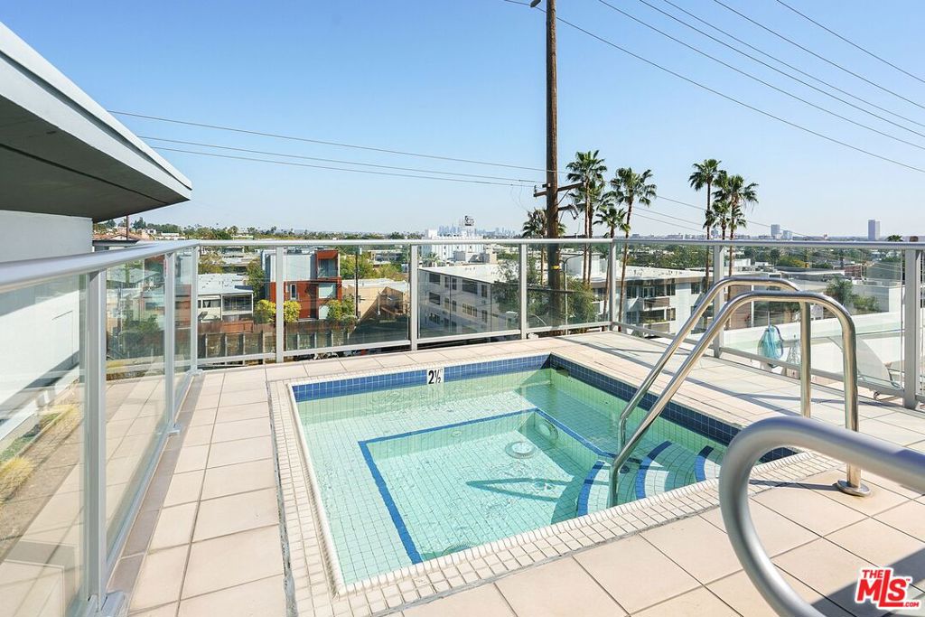 1155 N La Cienega Boulevard Ph1 Property Photo 22