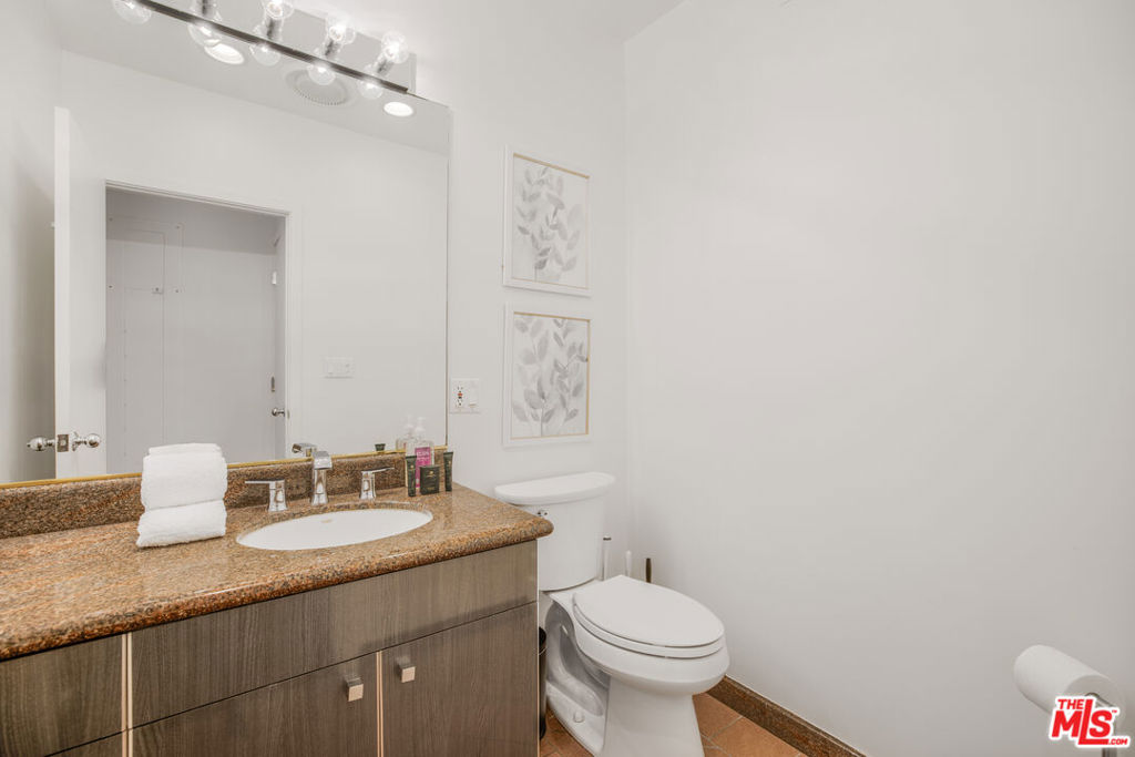 8507 Franklin Avenue Property Photo 31