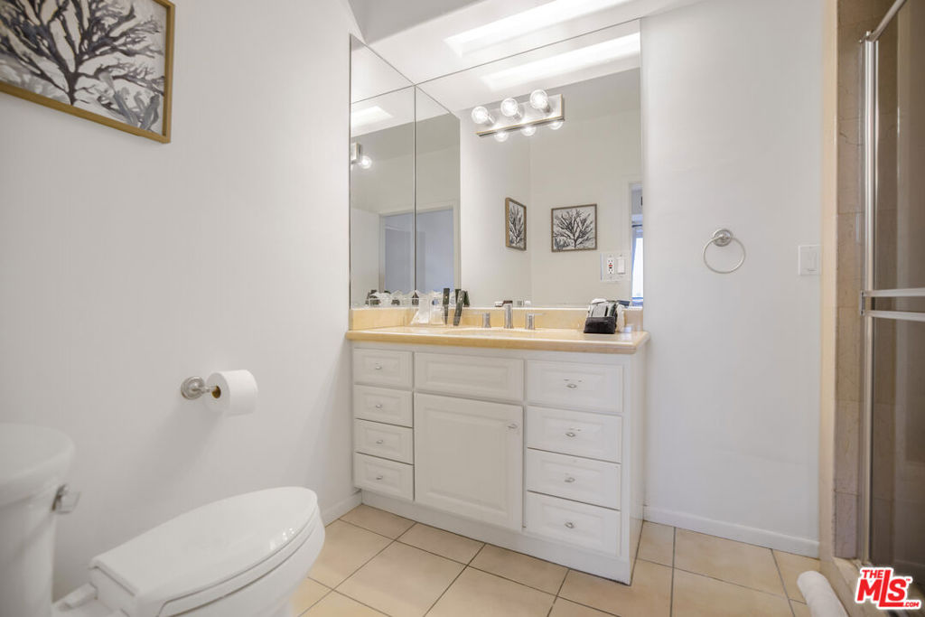 8507 Franklin Avenue Property Photo 34