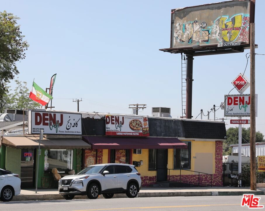 7518 Foothill Boulevard Property Photo 2
