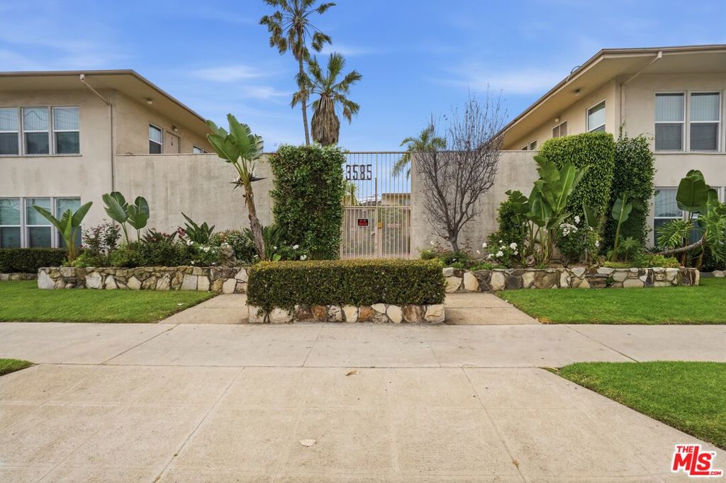 3585 S Sepulveda Boulevard Property Photo 7