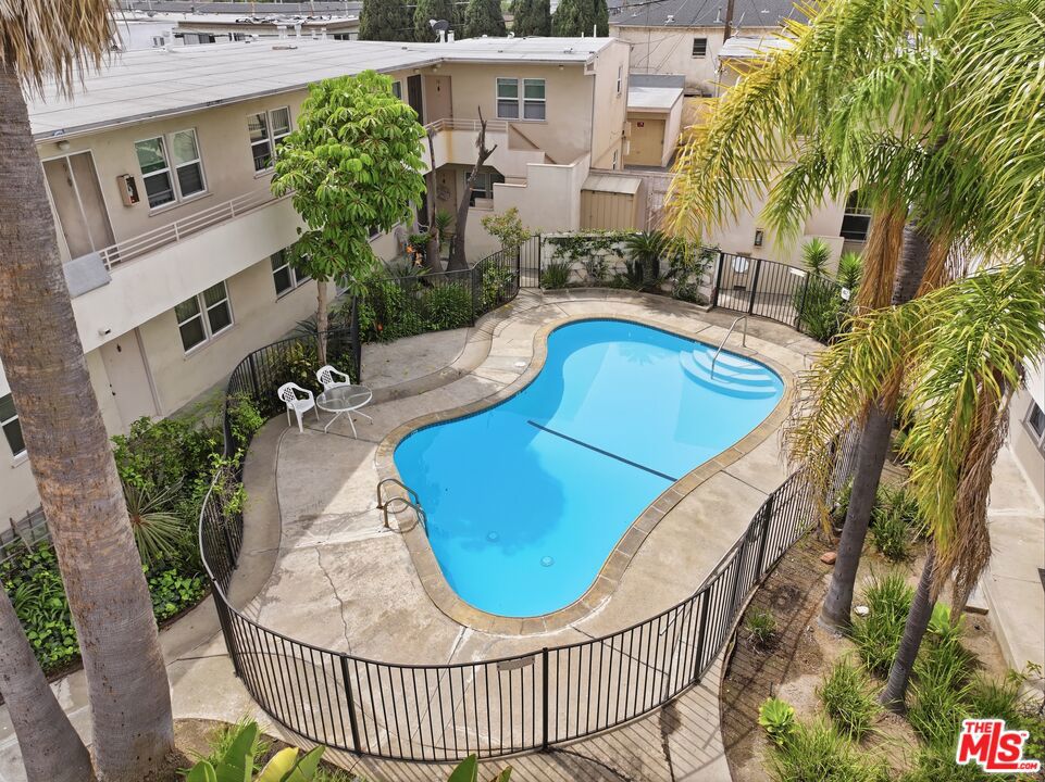 3585 S Sepulveda Boulevard Property Photo 10