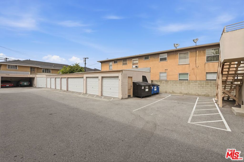 3585 S Sepulveda Boulevard Property Photo 16