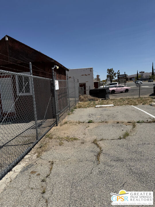 56560 29 Palms Highway Property Photo 4