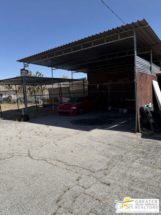 56560 29 Palms Highway Property Photo 15