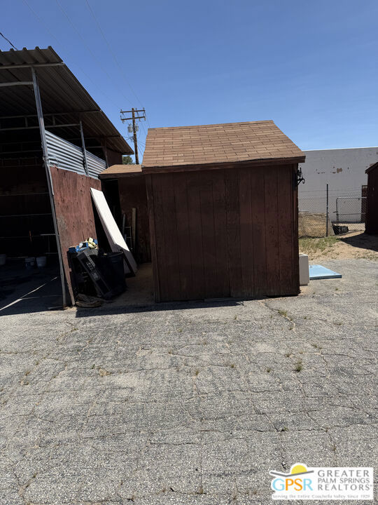 56560 29 Palms Highway Property Photo 18