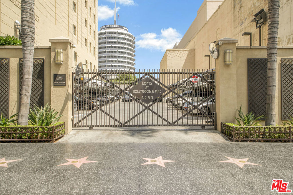 6253 Hollywood Boulevard 903 Property Photo 1