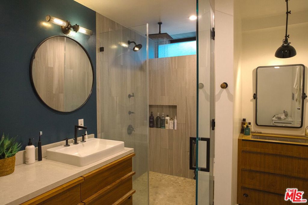 8297 Presson Place Property Photo 11