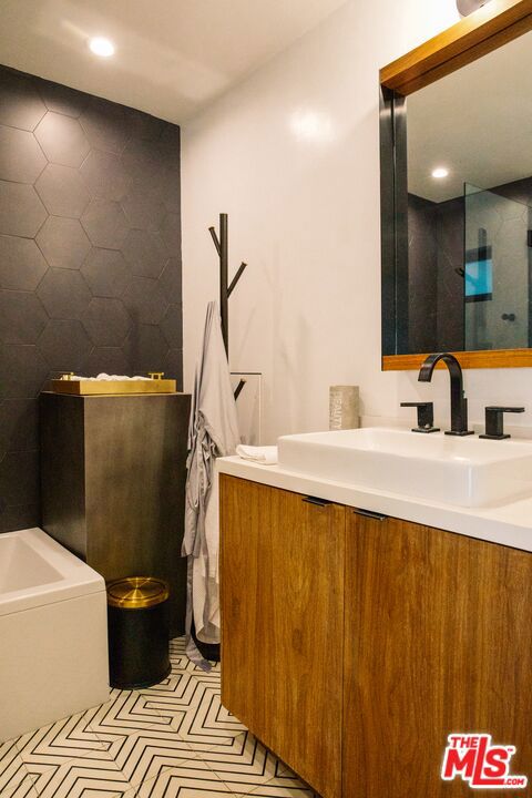 8297 Presson Place Property Photo 13