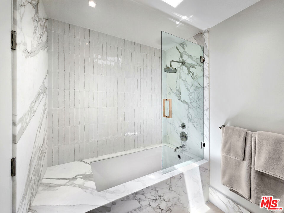 2288 Coldwater Canyon Drive Property Photo 33