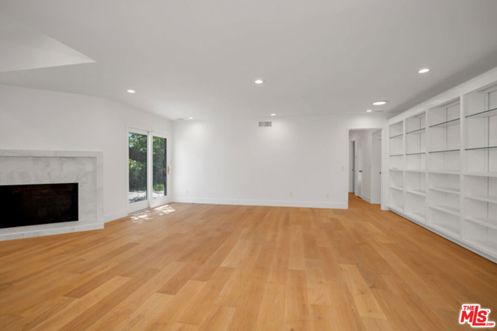 9141 Leander Place Property Photo 4