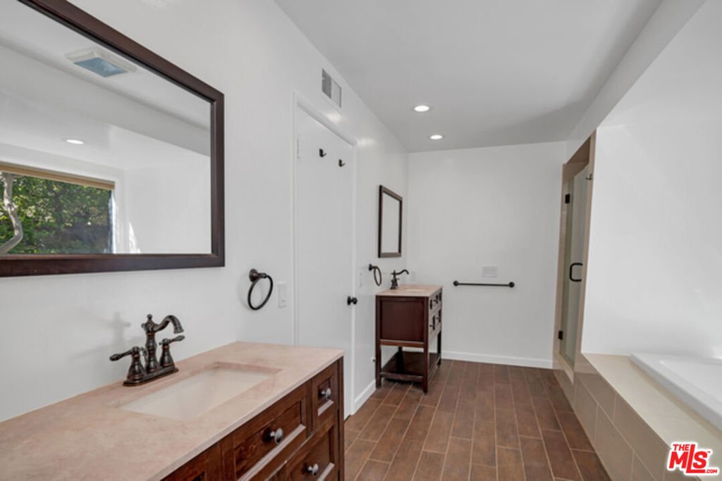 9141 Leander Place Property Photo 10