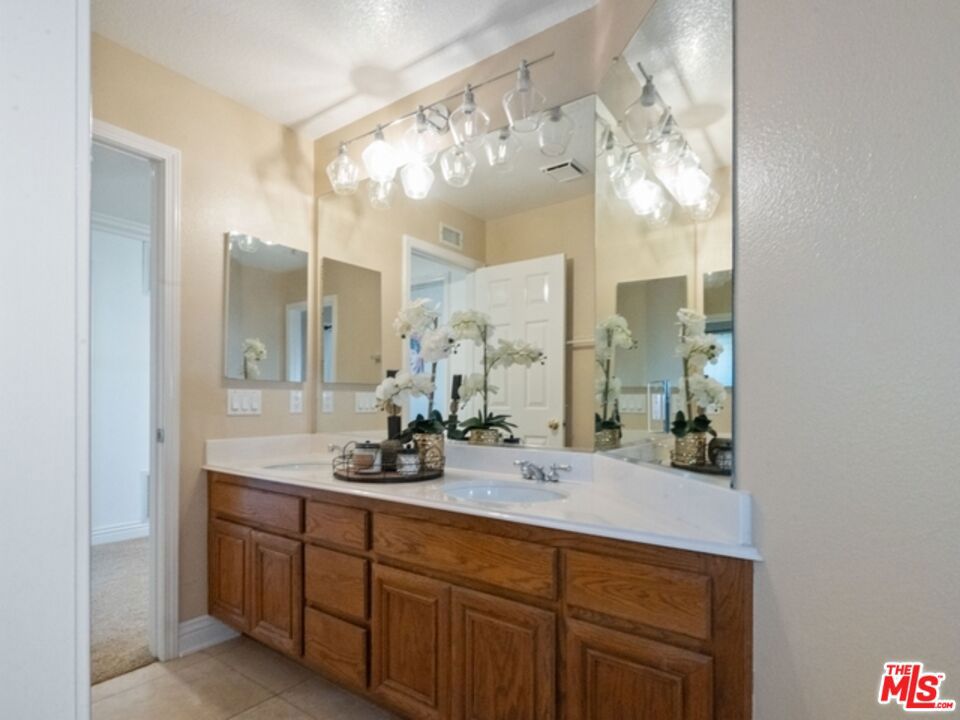23604 Sunderland Court Property Photo 19