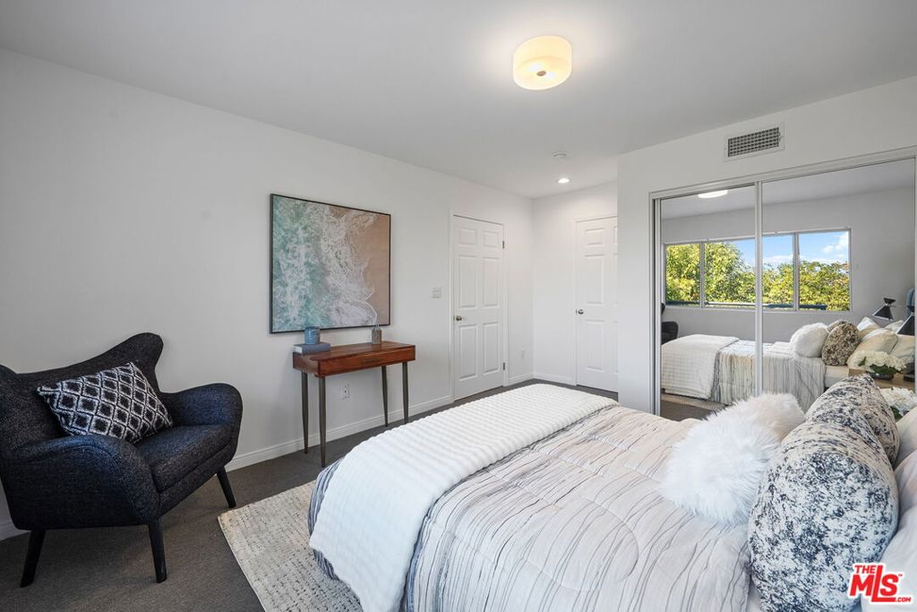 11543 Sunshine Terrace Property Photo 20