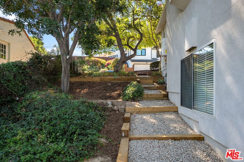 11543 Sunshine Terrace Property Photo 26