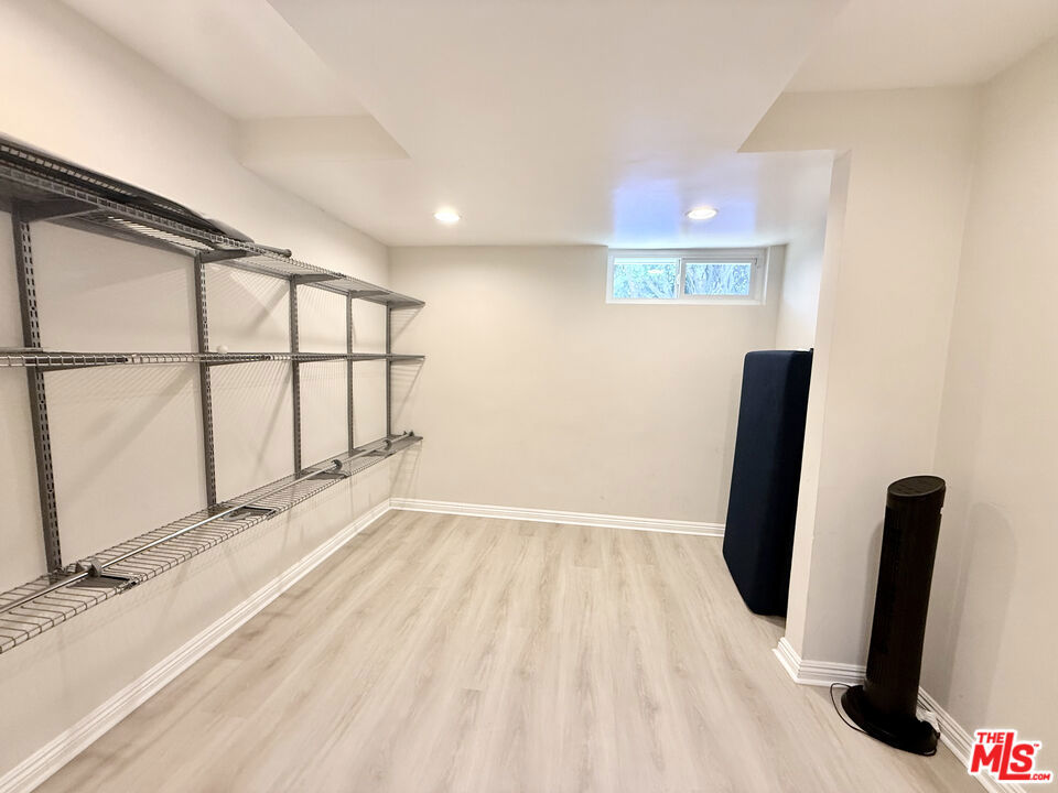 6605 S Sherbourne Drive Property Photo 25