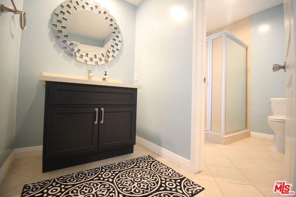6605 S Sherbourne Drive Property Photo 35