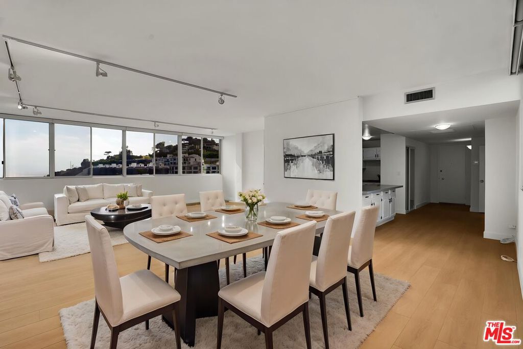 17352 W Sunset Boulevard 606 Property Photo 15