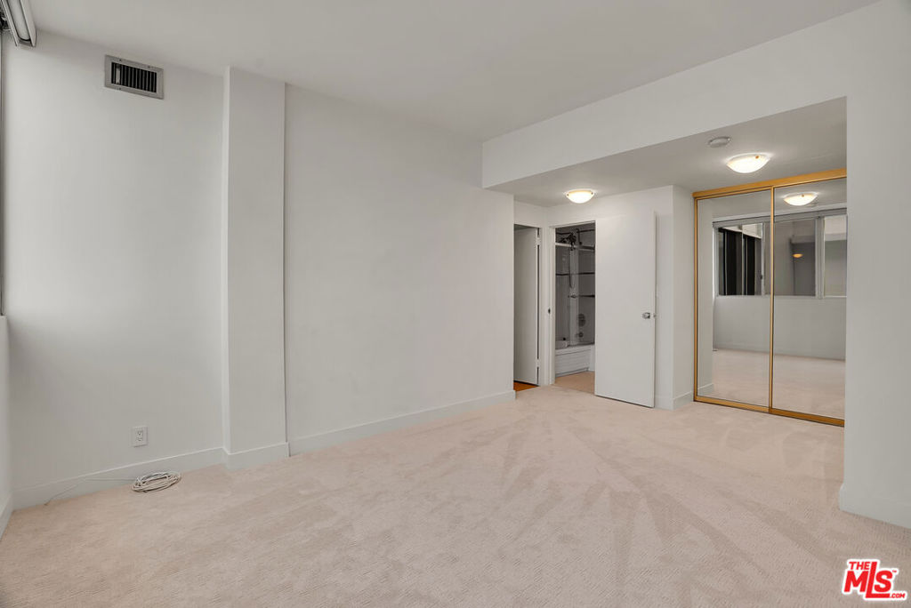 17352 W Sunset Boulevard 606 Property Photo 28