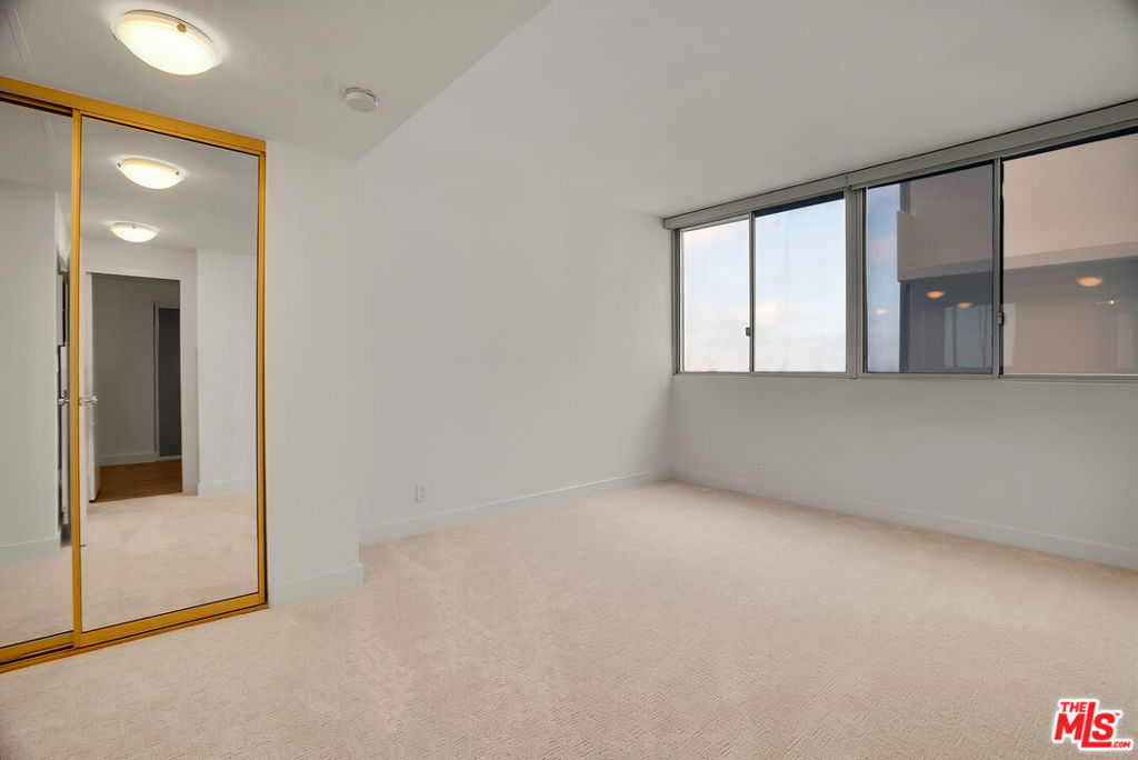 17352 W Sunset Boulevard 606 Property Photo 29