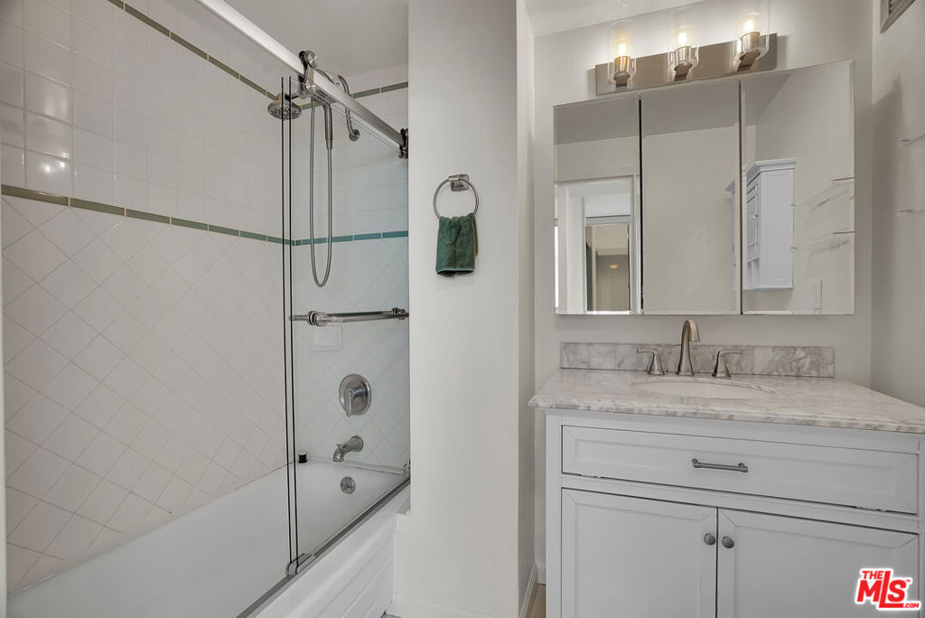 17352 W Sunset Boulevard 606 Property Photo 32