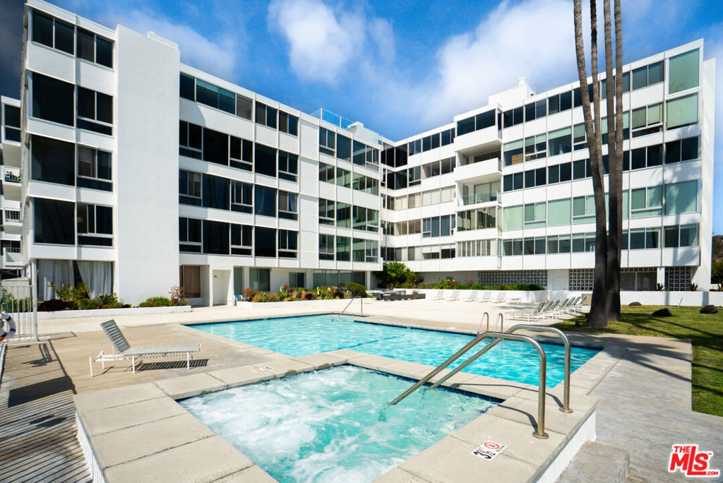 17352 W Sunset Boulevard 606 Property Photo 40