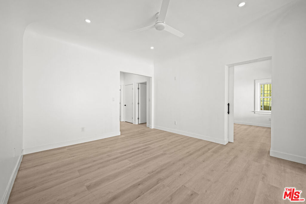 1246 N Formosa Avenue Property Photo 6