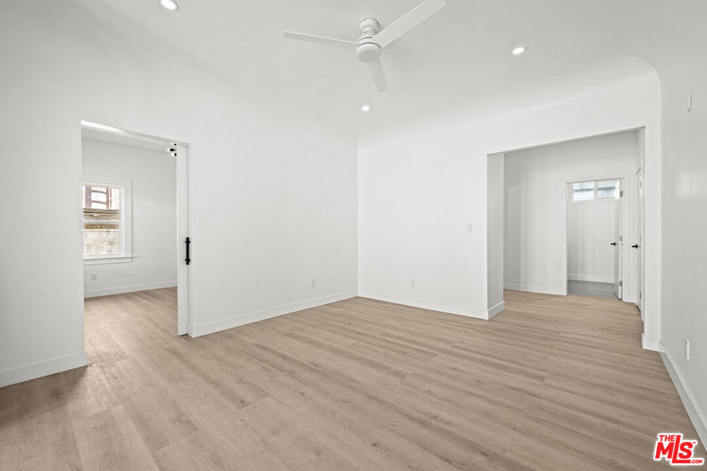 1246 N Formosa Avenue Property Photo 7